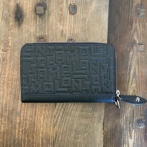 Longchamp La Voyageuse Compact Wallet NWOT